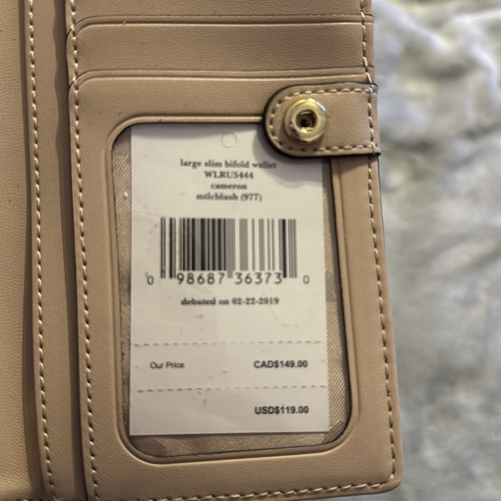 Wallet - Picture 3 of 5